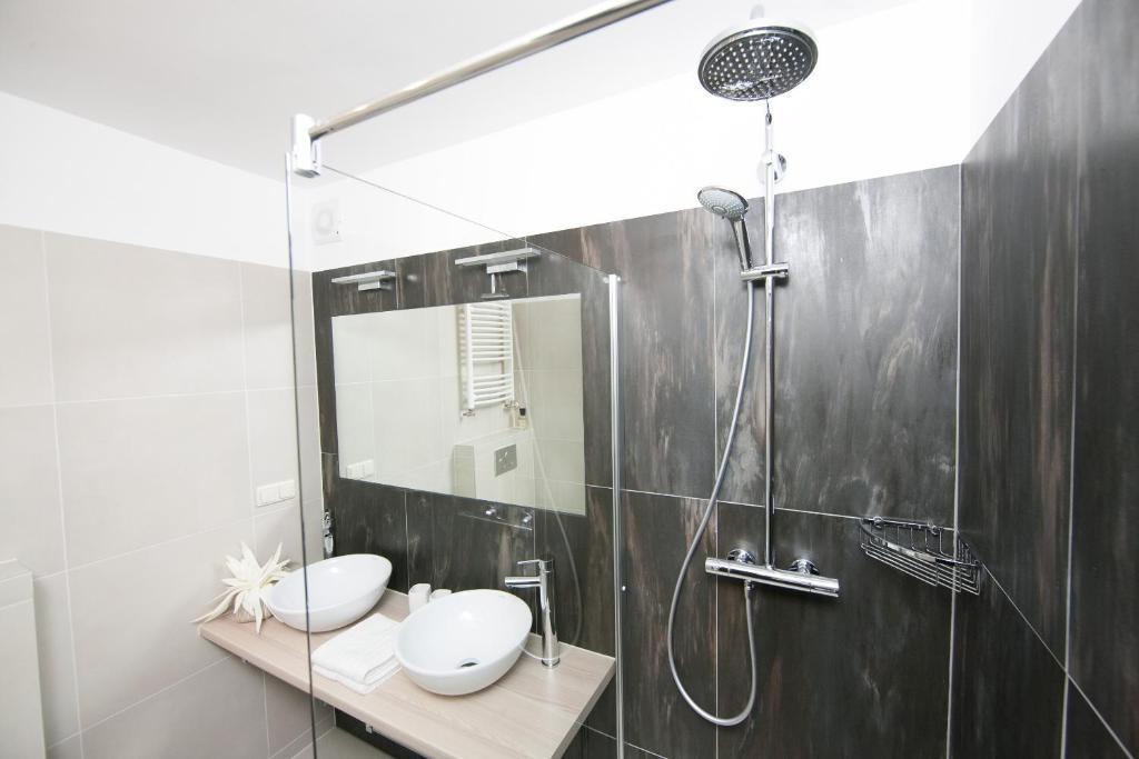 Traditional Apartments Vienna Tav Bilik gambar